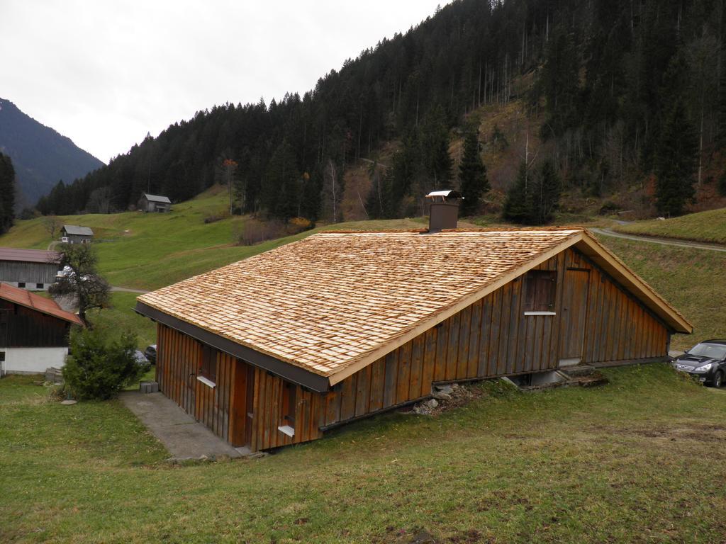 Maisaess Lifinarblick Villa Schruns Buitenkant foto