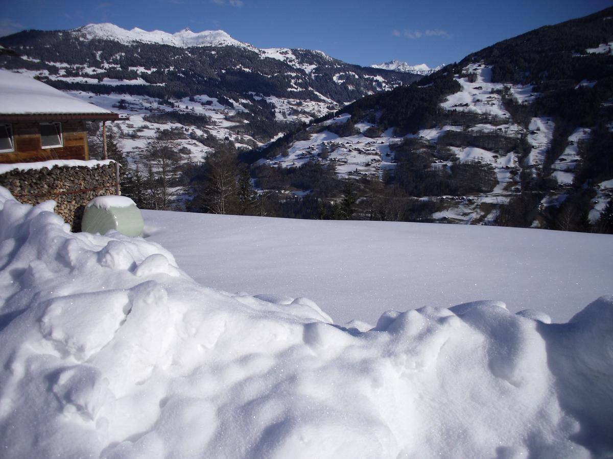 Maisaess Lifinarblick Villa Schruns Buitenkant foto