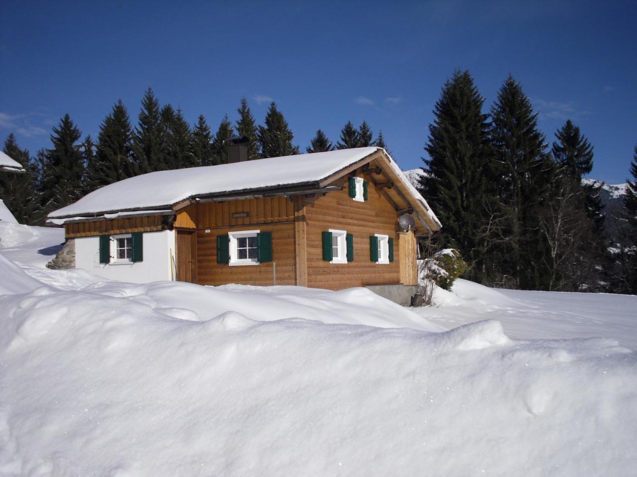 Maisaess Lifinarblick Villa Schruns Buitenkant foto