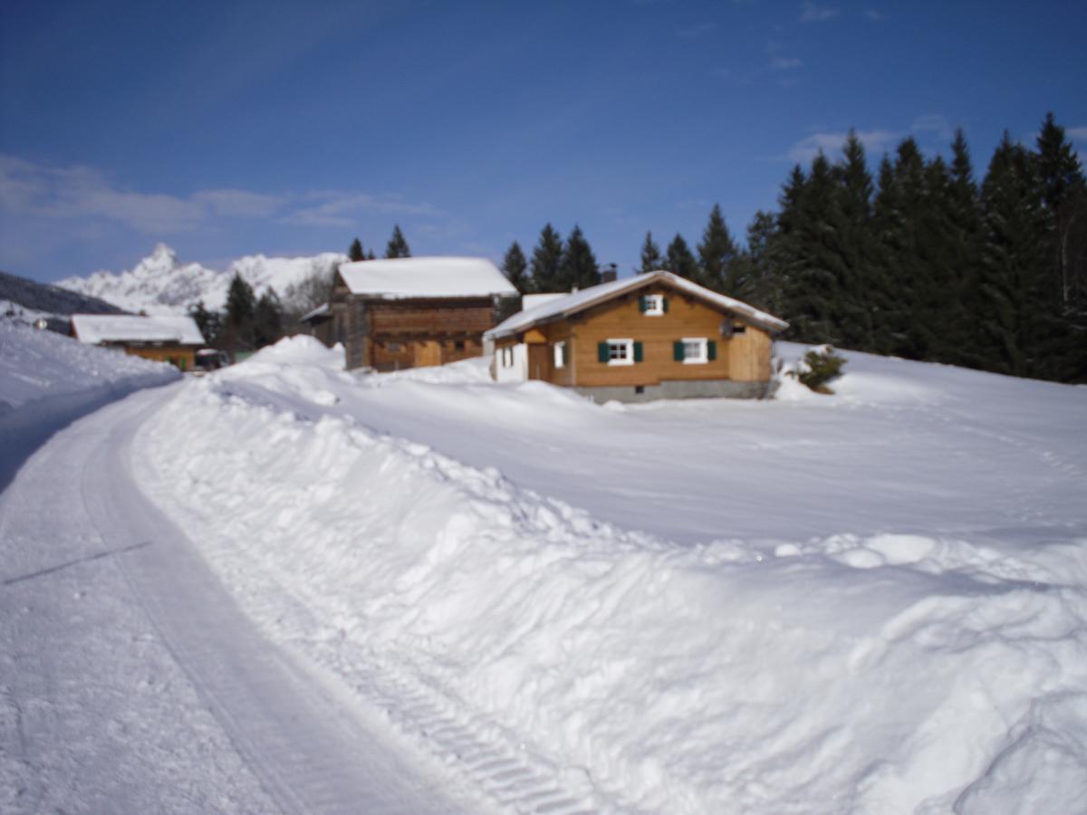 Maisaess Lifinarblick Villa Schruns Buitenkant foto